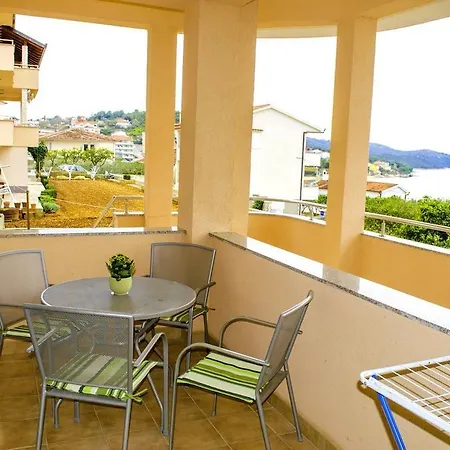 Apartment Zlatka *